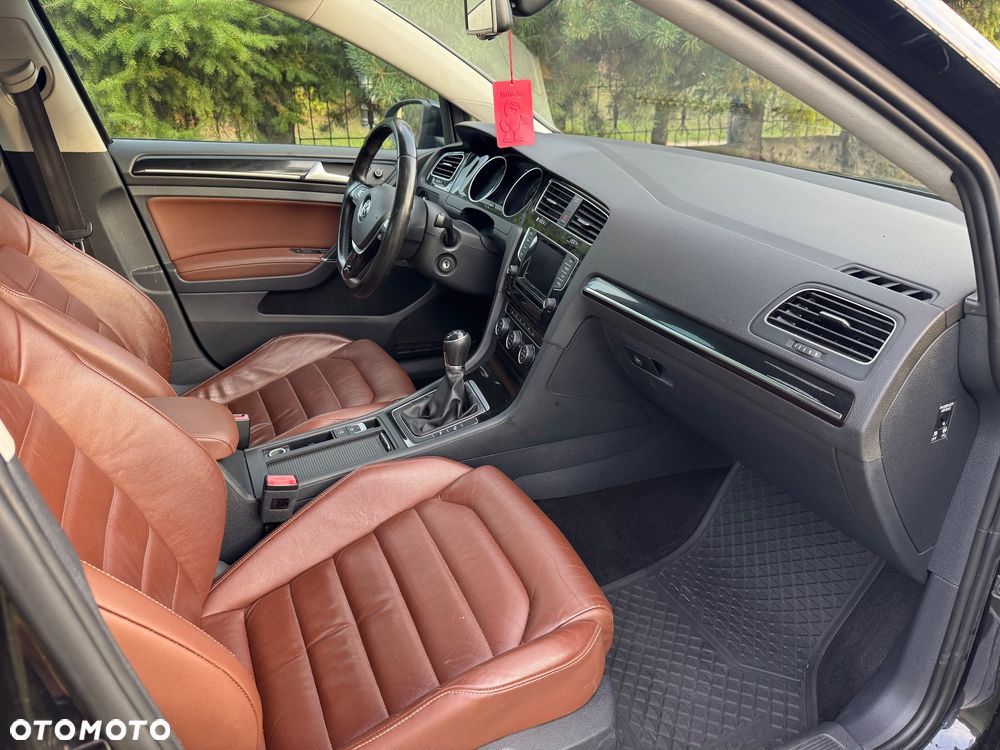Volkswagen Golf - 17