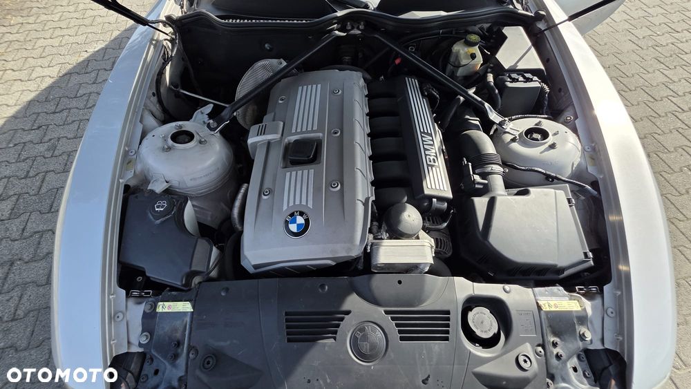 BMW Z4 3.0si - 25