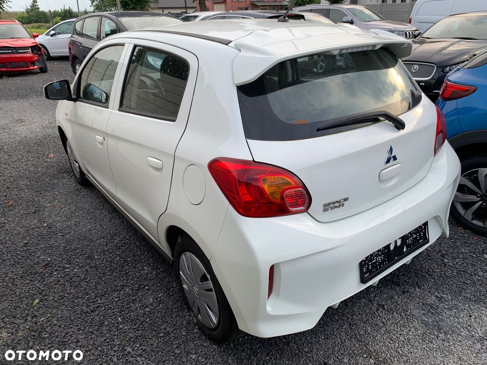 Mitsubishi Space Star - 3