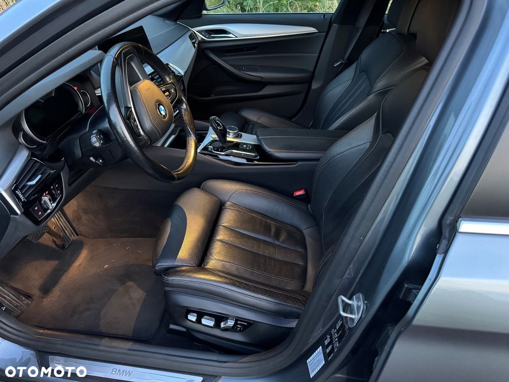 BMW Seria 5 520i - 9