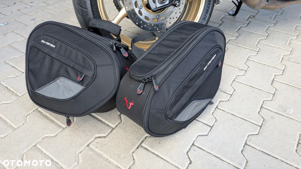 Yamaha FZ8 - 14