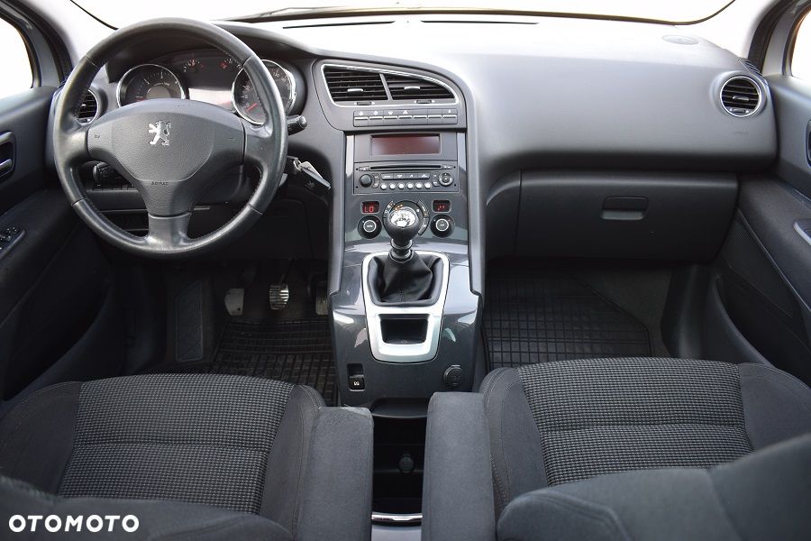 Peugeot 5008 HDI FAP 150 Family Plus - 5