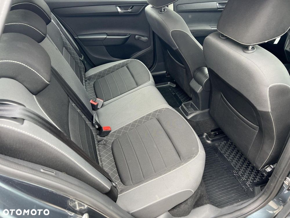 Skoda Fabia 1.0 TSI Ambition - 11