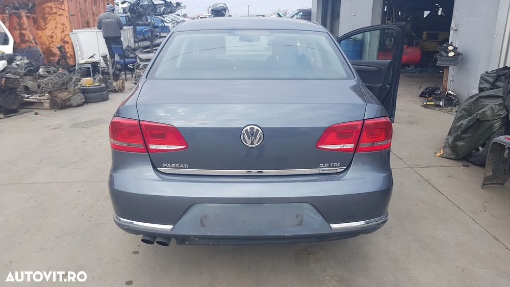 Dezmembrez Volkswagen  Pasat  B 7 - 2