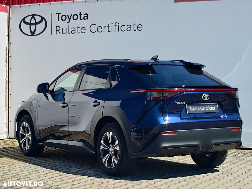 Toyota BZ4X 160 KW AWD (4x4) Luxury - 8