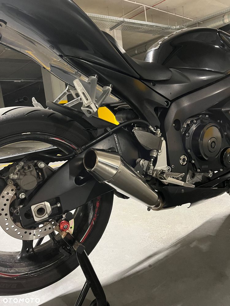 Suzuki GSX-R - 7