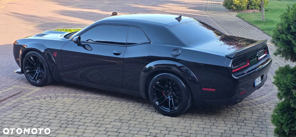 Dodge Challenger - 26