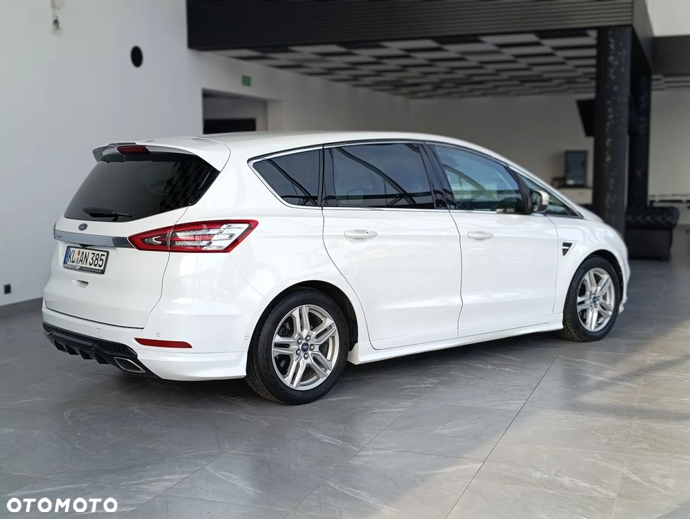 Ford S-Max - 9