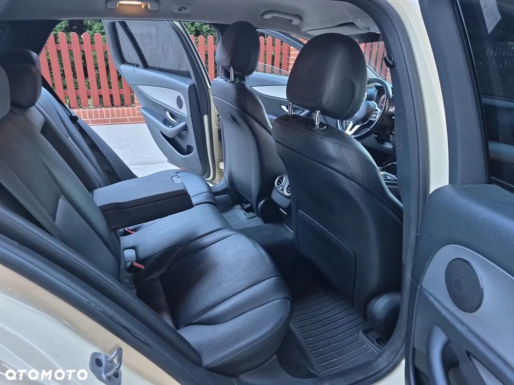 Mercedes-Benz Klasa E 220 d 9G-TRONIC - 17