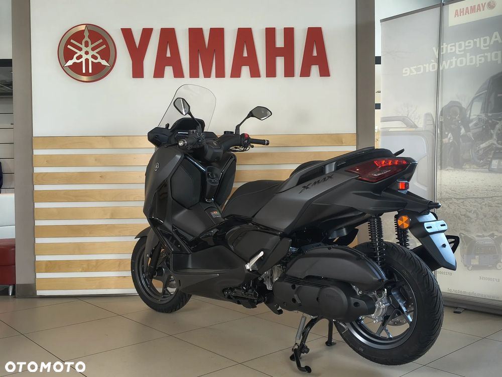 Yamaha X-max - 4