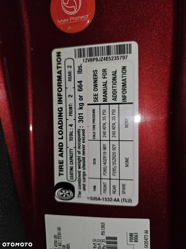 Ford Mustang - 5