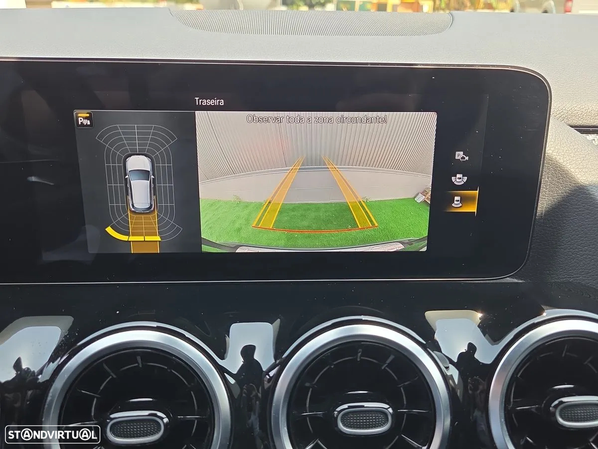 Mercedes-Benz GLA 180 d AMG Line - 18