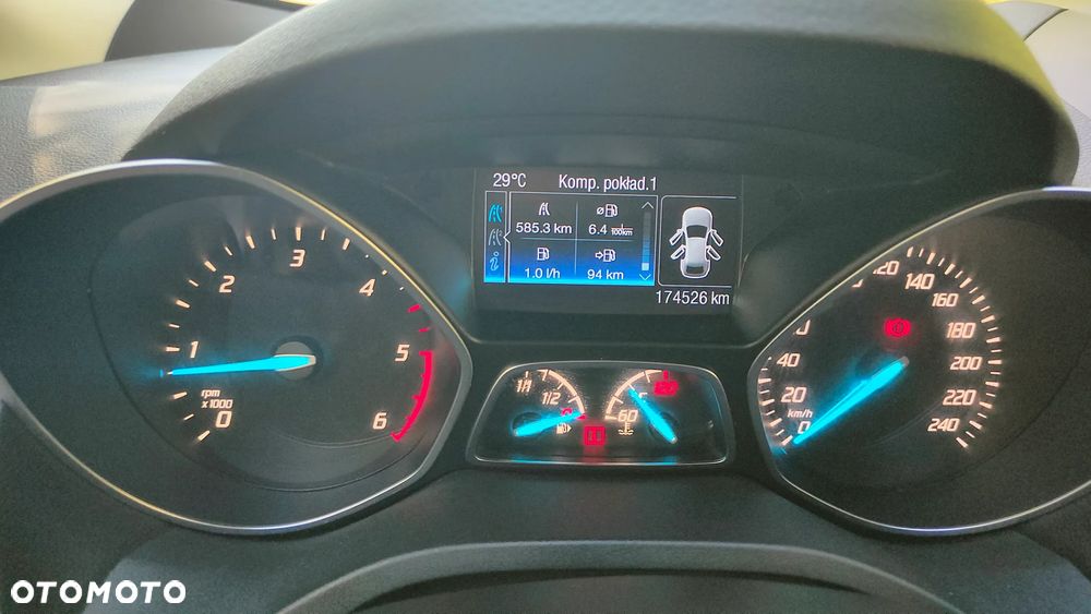 Ford Kuga 2.0 TDCi 4x4 Titanium - 17
