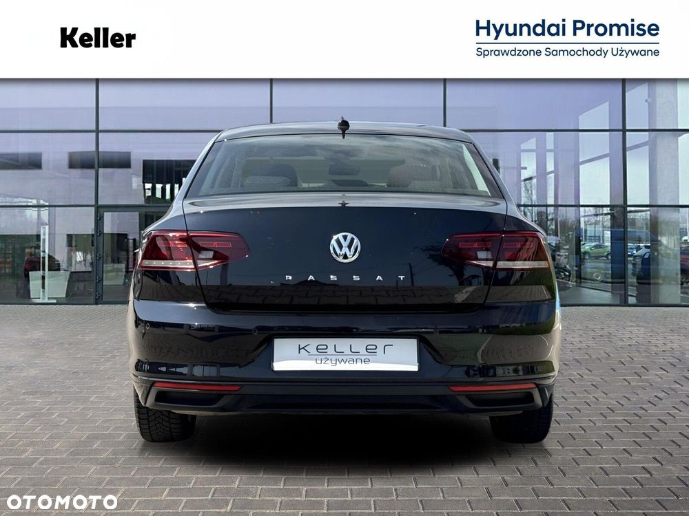 Volkswagen Passat - 6