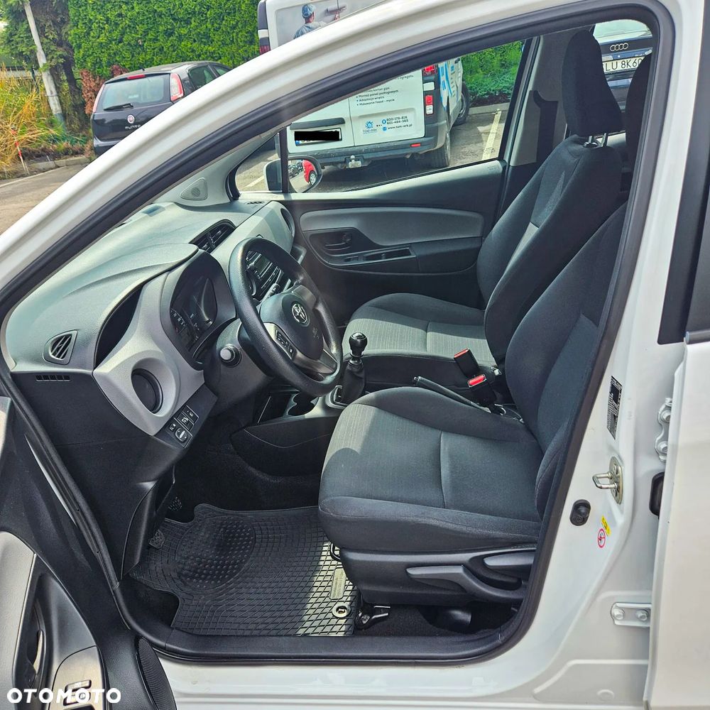 Toyota Yaris 1.4 D-4D Active EU6 - 9