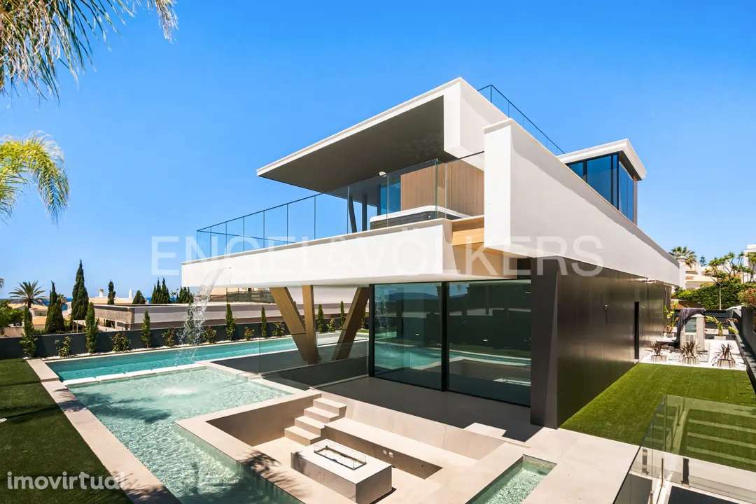 Moradia contemporânea de luxo com vista mar a 300m da praia - Grande imagem: 2/59