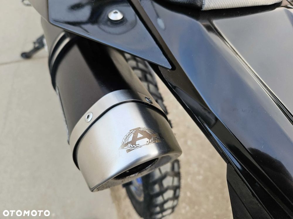 Yamaha WR - 22