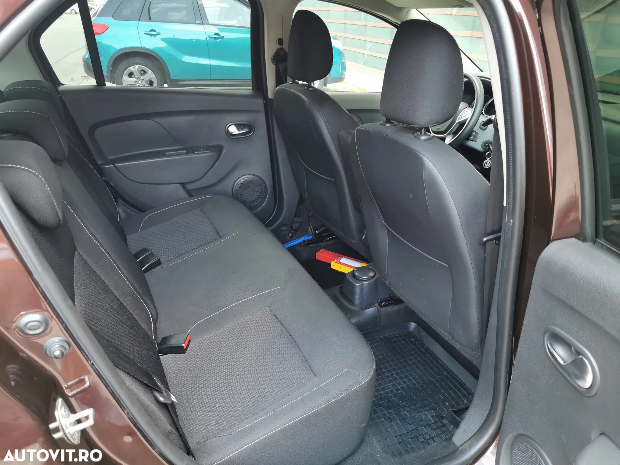 Dacia Logan 1.5 Blue dCi Prestige - 6