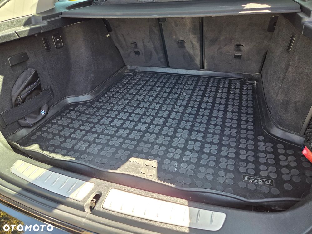 BMW Seria 3 320d xDrive - 26