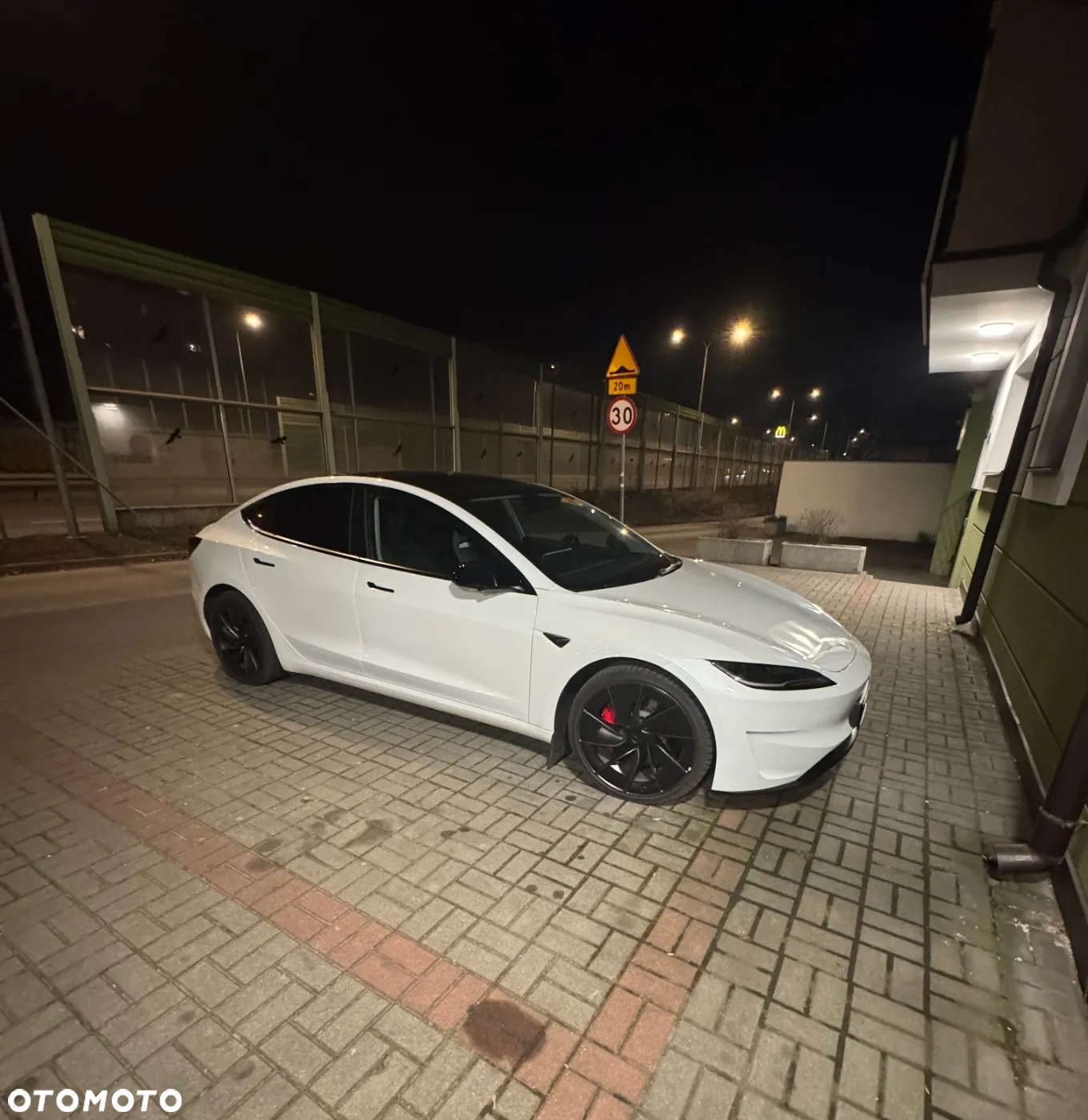 Tesla Model 3 Performance AWD - 3