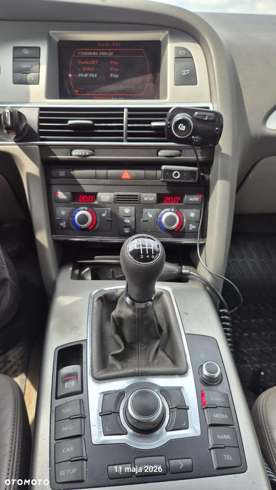 Audi A6 Avant 2.4 - 12