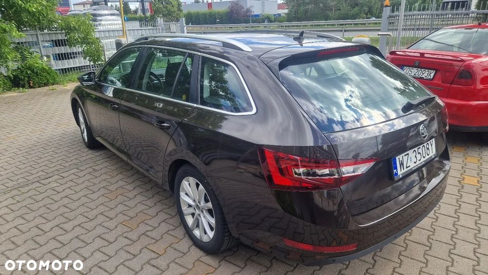 Skoda Superb 2.0 TDI 4x4 Style DSG - 25