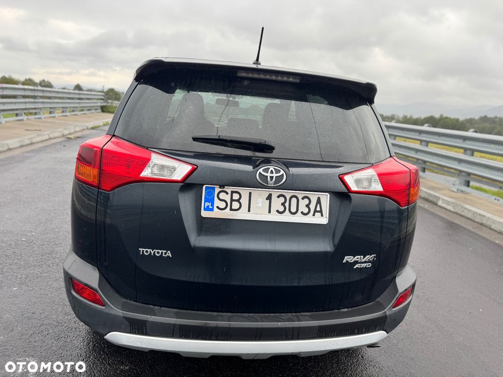 Toyota RAV4 2.0 D-4D Premium - 16