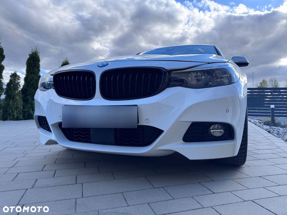 BMW 3GT 330i xDrive M Sport - 7