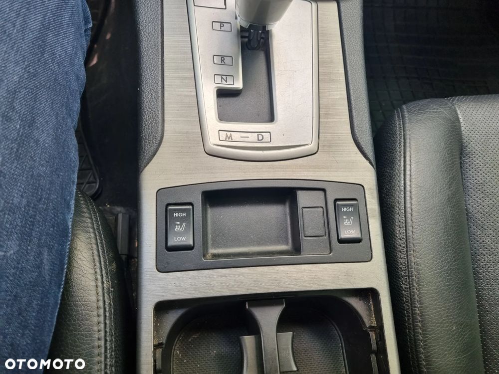 Subaru Outback 2.5i Comfort AT - 18