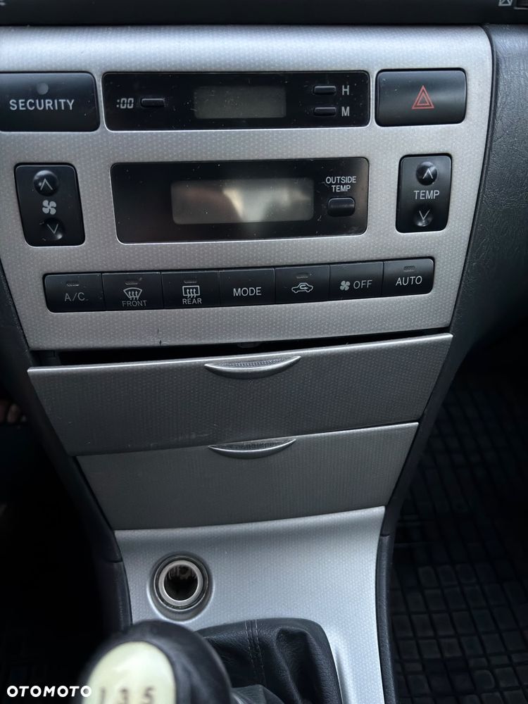 Toyota Corolla 2.0 D-4D Sol - 7