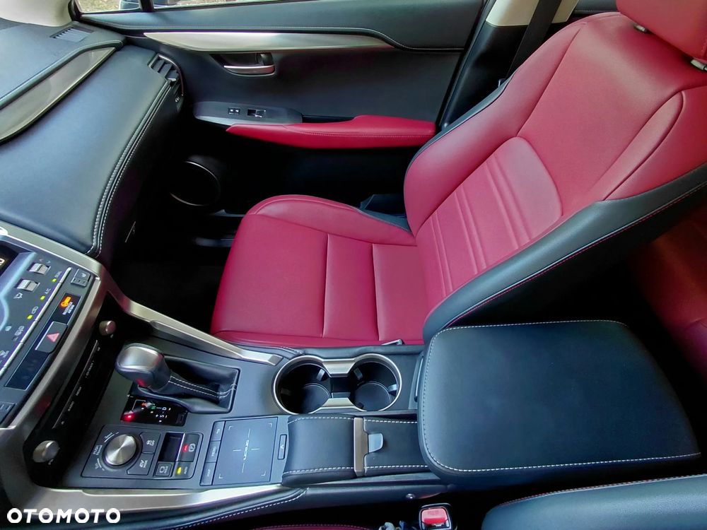 Lexus NX 300h Prestige AWD - 23