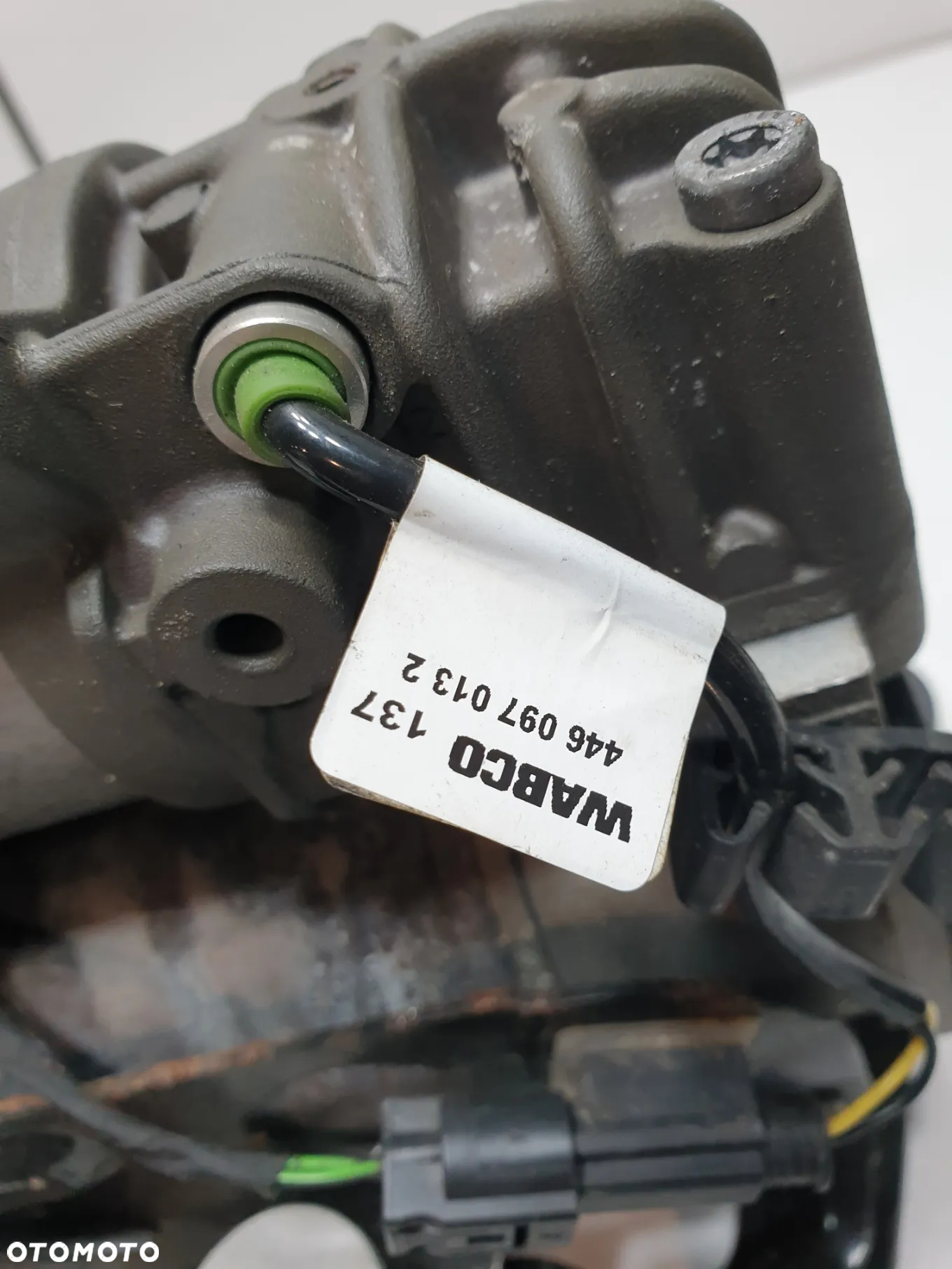 BMW G11 G12 POMPA NIWO KOMPRESOR ZAWIESZENIA WABCO  6861882  POTESTOWA MINIMALNY PRZEBIEG - 6