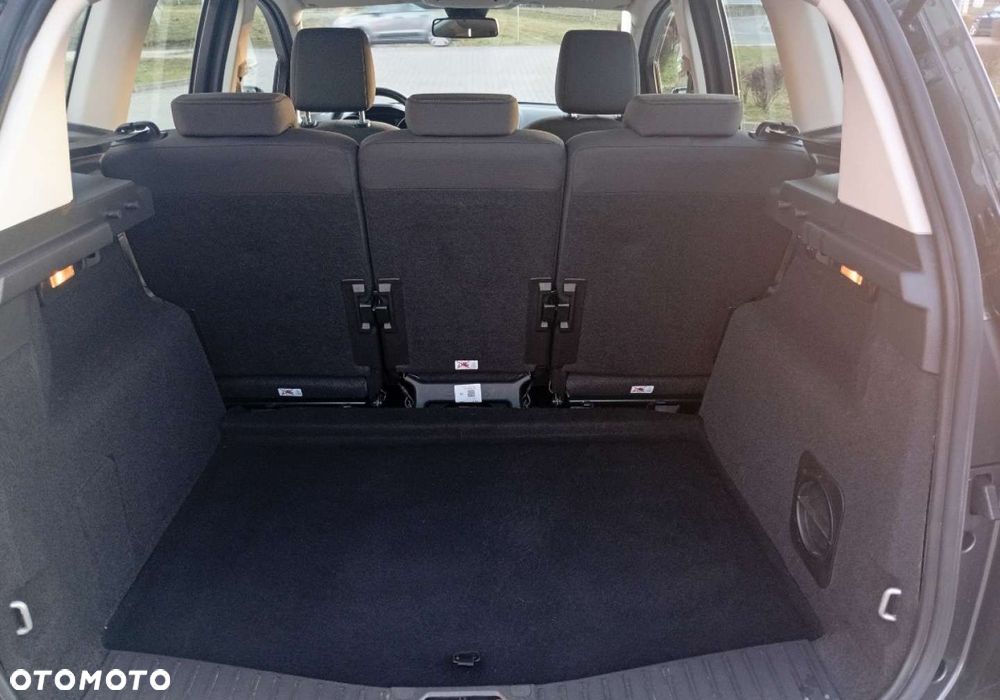 Ford C-MAX - 12