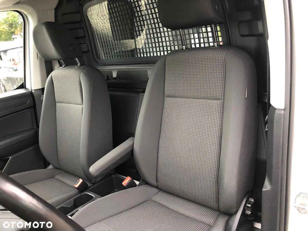 Volkswagen Caddy 2.0 TDI DSG - 9
