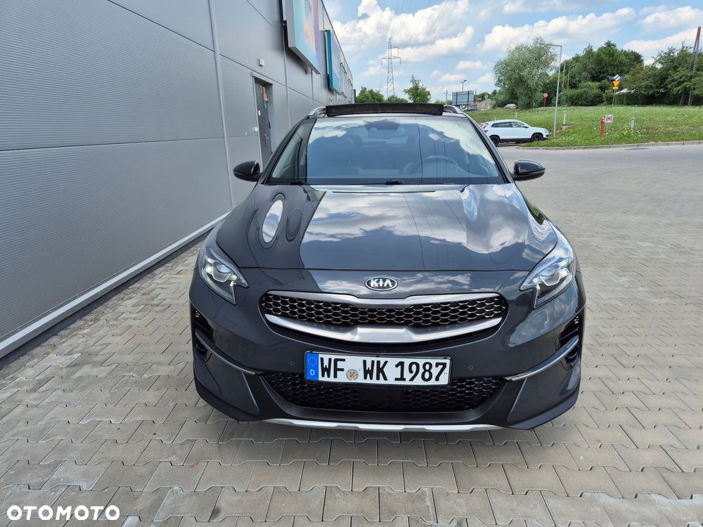Kia XCeed 1.4 T-GDI OPF DCT7 PLATINUM EDITION - 32