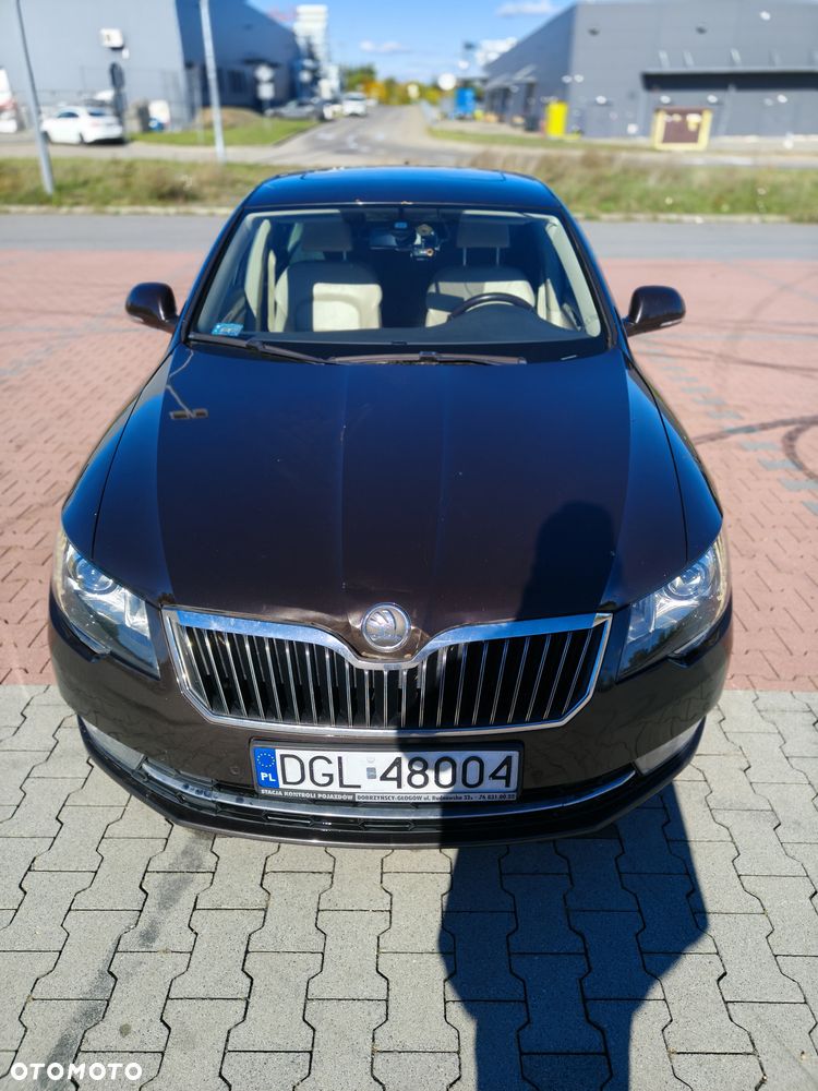 Skoda Superb 3.6 FSI 4x4 L&K DSG - 1
