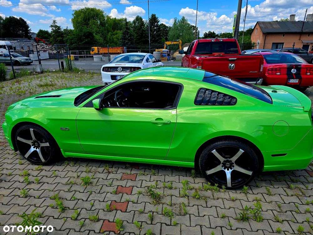 Ford Mustang - 7
