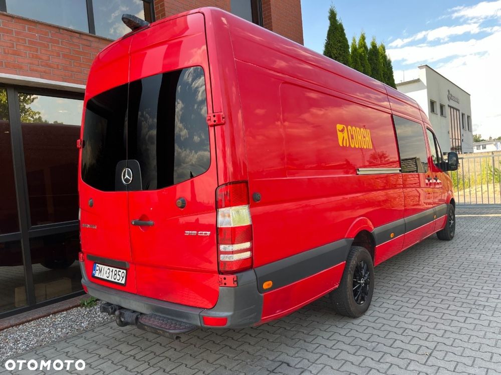 Mercedes-Benz Sprinter - 4