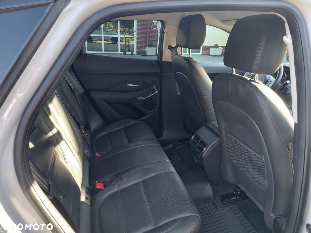 Jaguar E-Pace 2.0 i4D AWD R-Dynamic S - 9