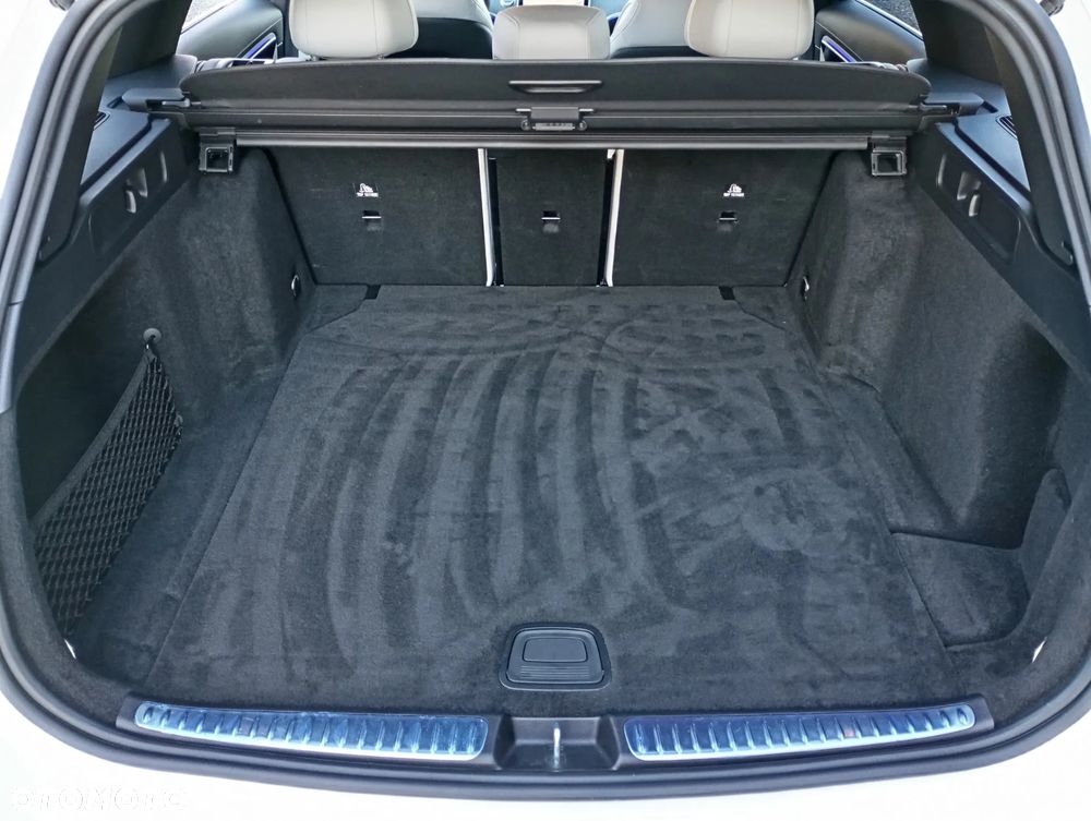 Mercedes-Benz Klasa C 220 d 9G-TRONIC AMG Line - 37