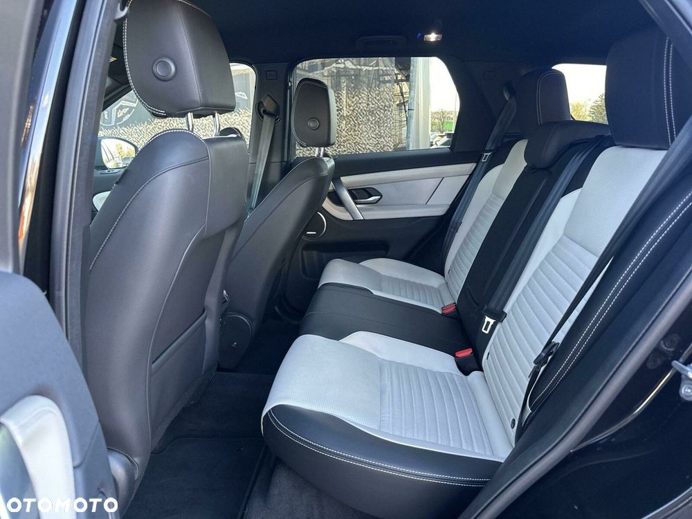 Land Rover Discovery Sport 2.0 P200 mHEV Dynamic SE - 15