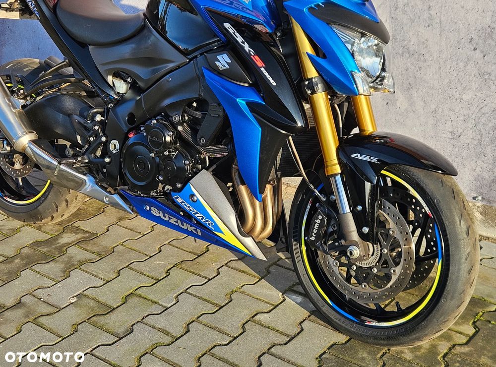 Suzuki GSX - 8