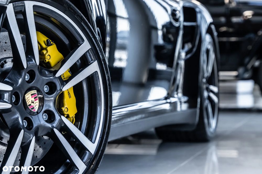 Porsche 911 Turbo PDK - 3