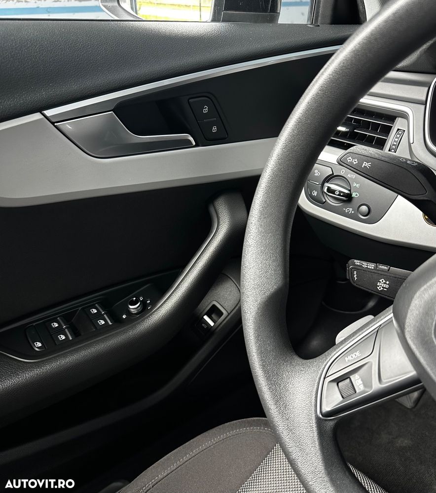 Audi A4 Avant 2.0 TDI ultra S tronic sport - 31
