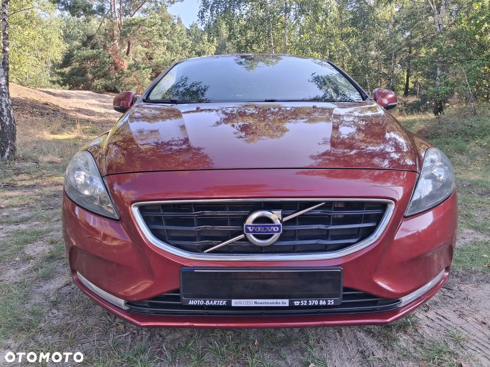Volvo V40 D2 Momentum - 4