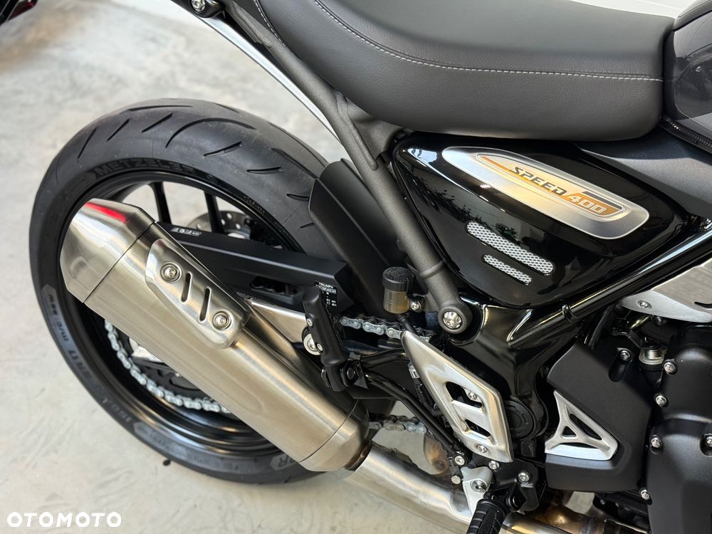 Triumph Inny - 14