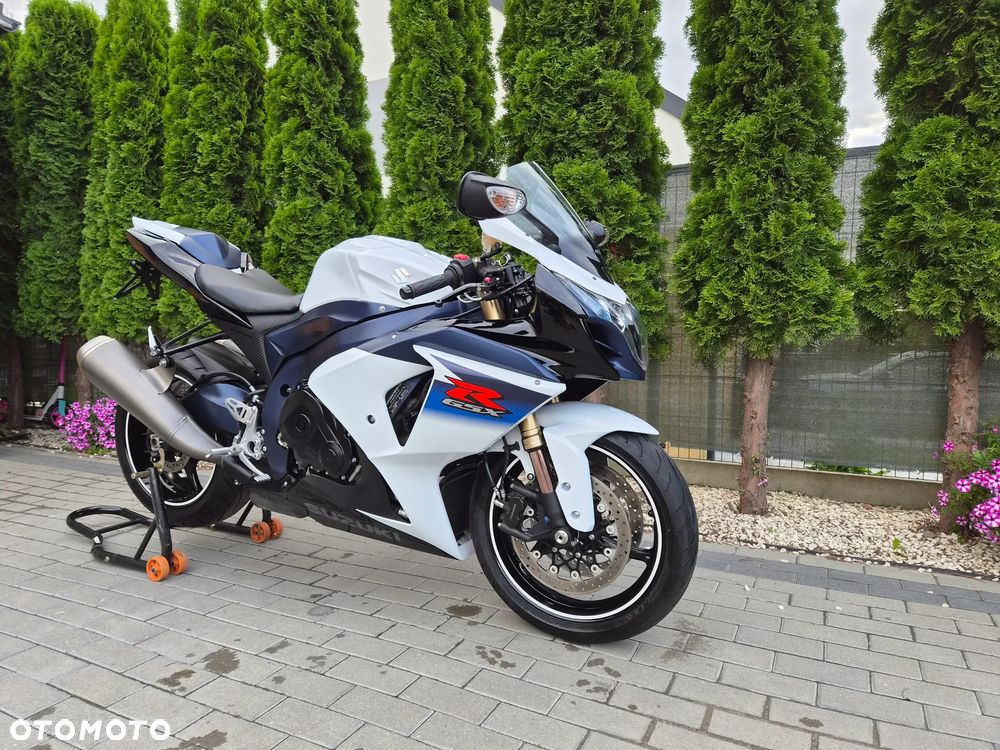 Suzuki GSX-R - 10