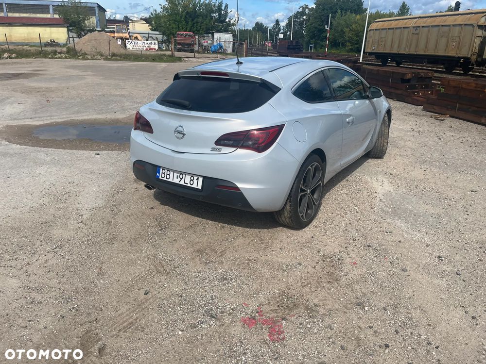 Opel Astra - 4