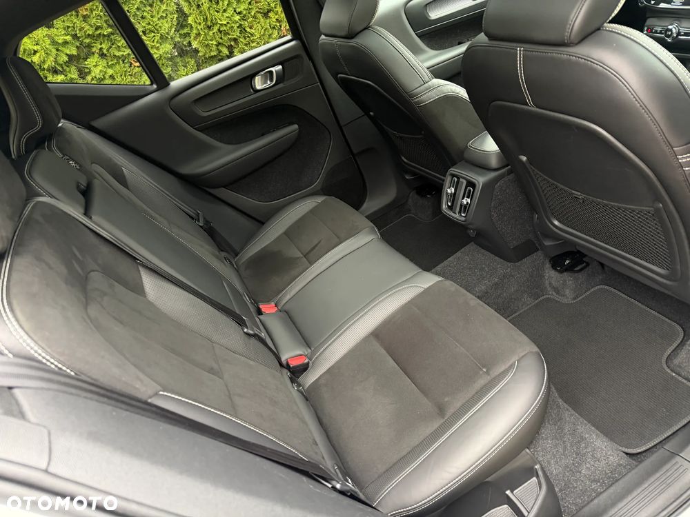 Volvo XC 40 T5 AWD Geartronic R-Design - 31