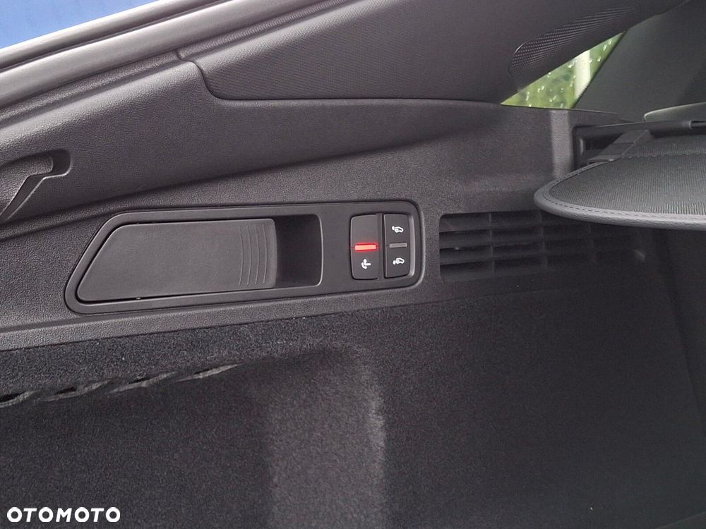 Audi SQ5 Sportback - 11